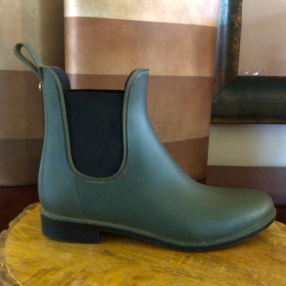 Sam Edelman Women’s Waterproof Boots - Picture 8 of 9